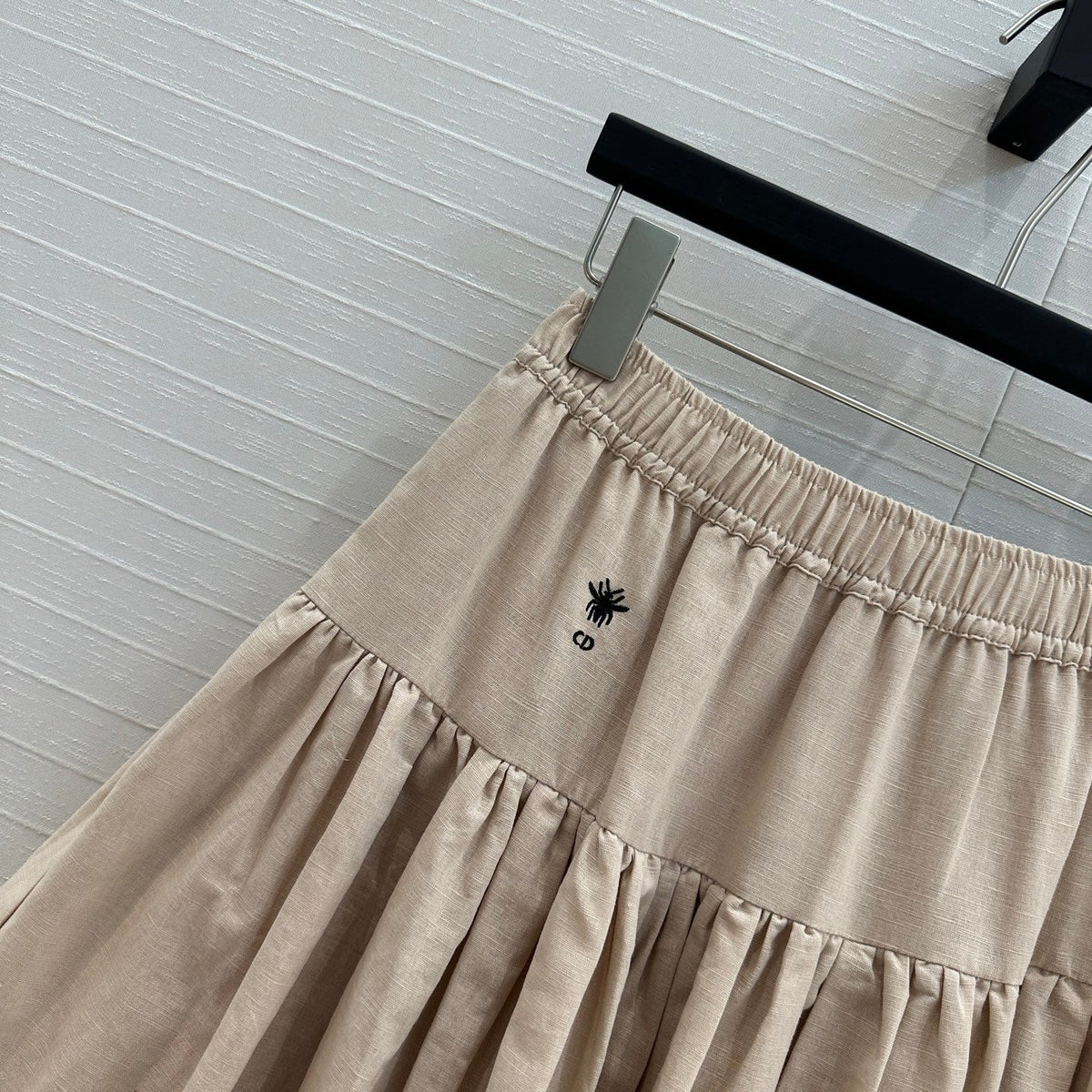 CD Pleated Long Skirt Beige Linen