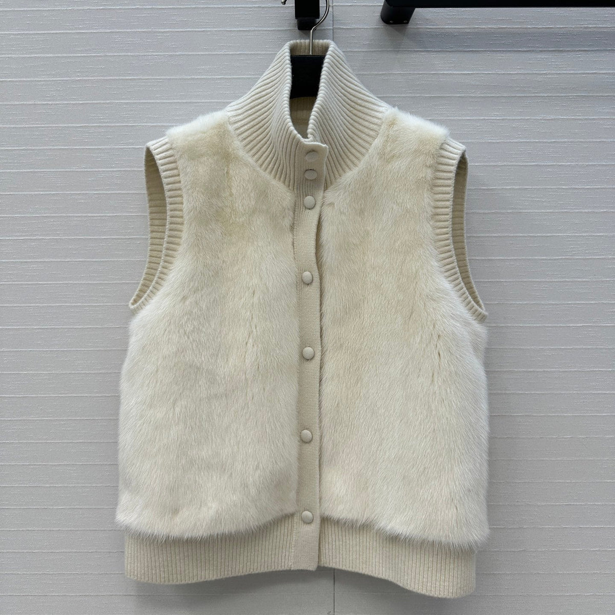 LP 25 Vest White Fur Cashmere 303355
