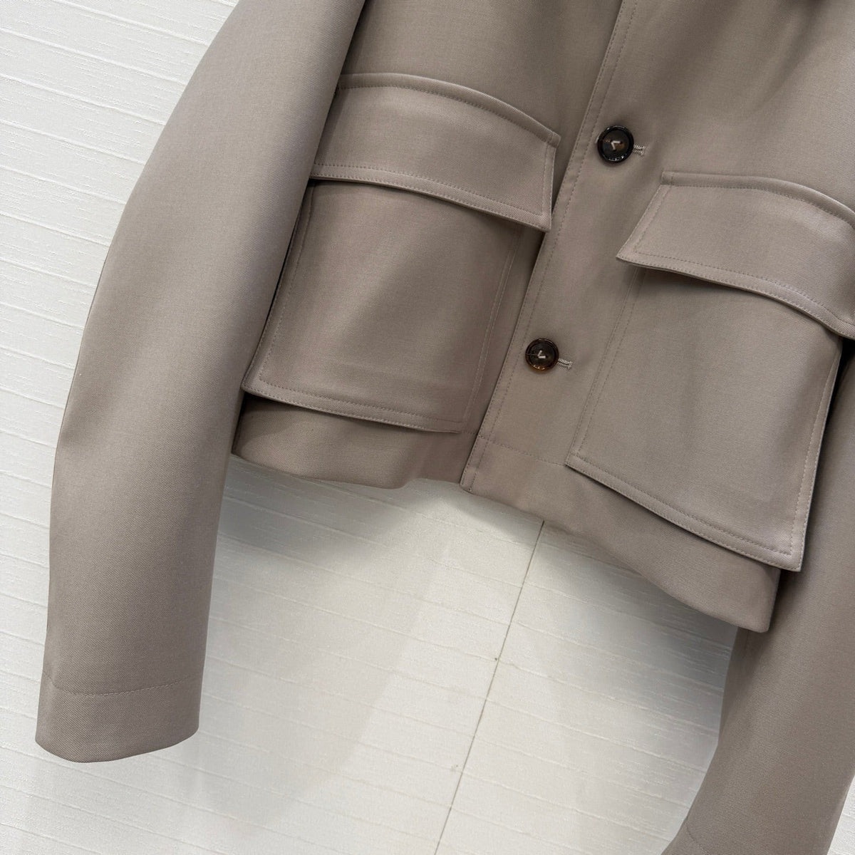 Bottega Veneta 2026 Cropped Jacket Taupe Cotton Leather 389758