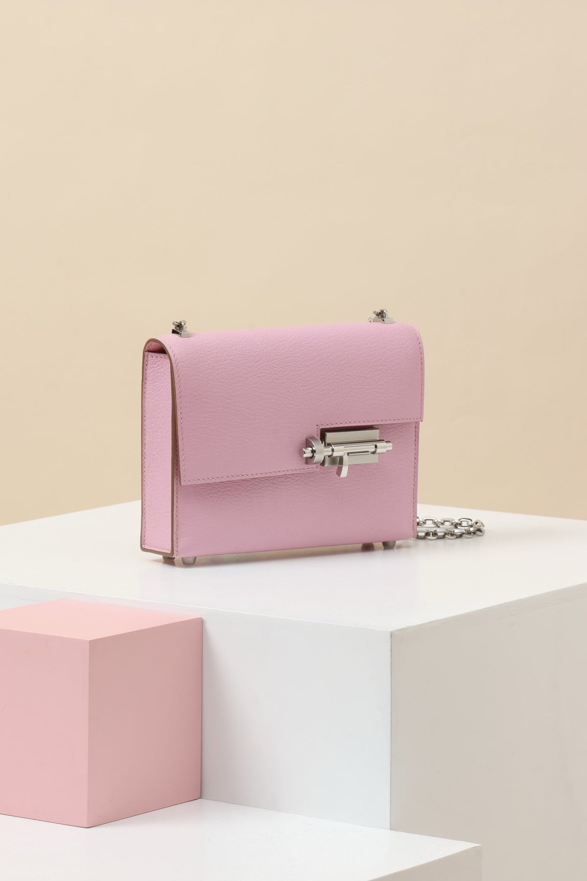 High-end Hermes 2026 Verrou Chaine Bag 17cm Pink Goatskin
