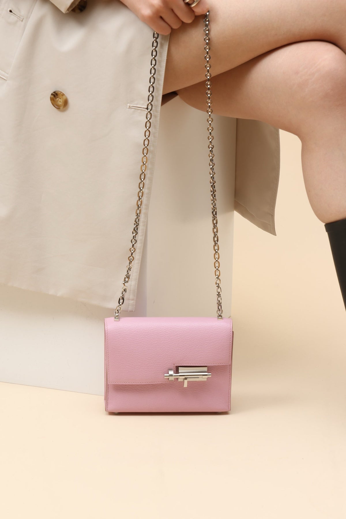 High-end Hermes 2026 Verrou Chaine Bag 17cm Pink Goatskin