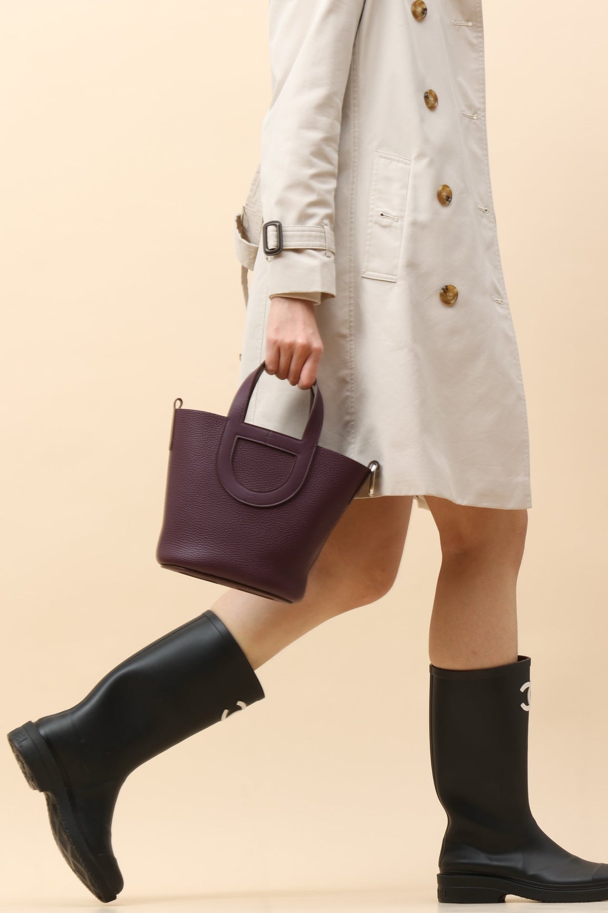 High-end Hermes 2026 In The Loop Bag 22cm Grape Purple Taurillon Clemence leather
