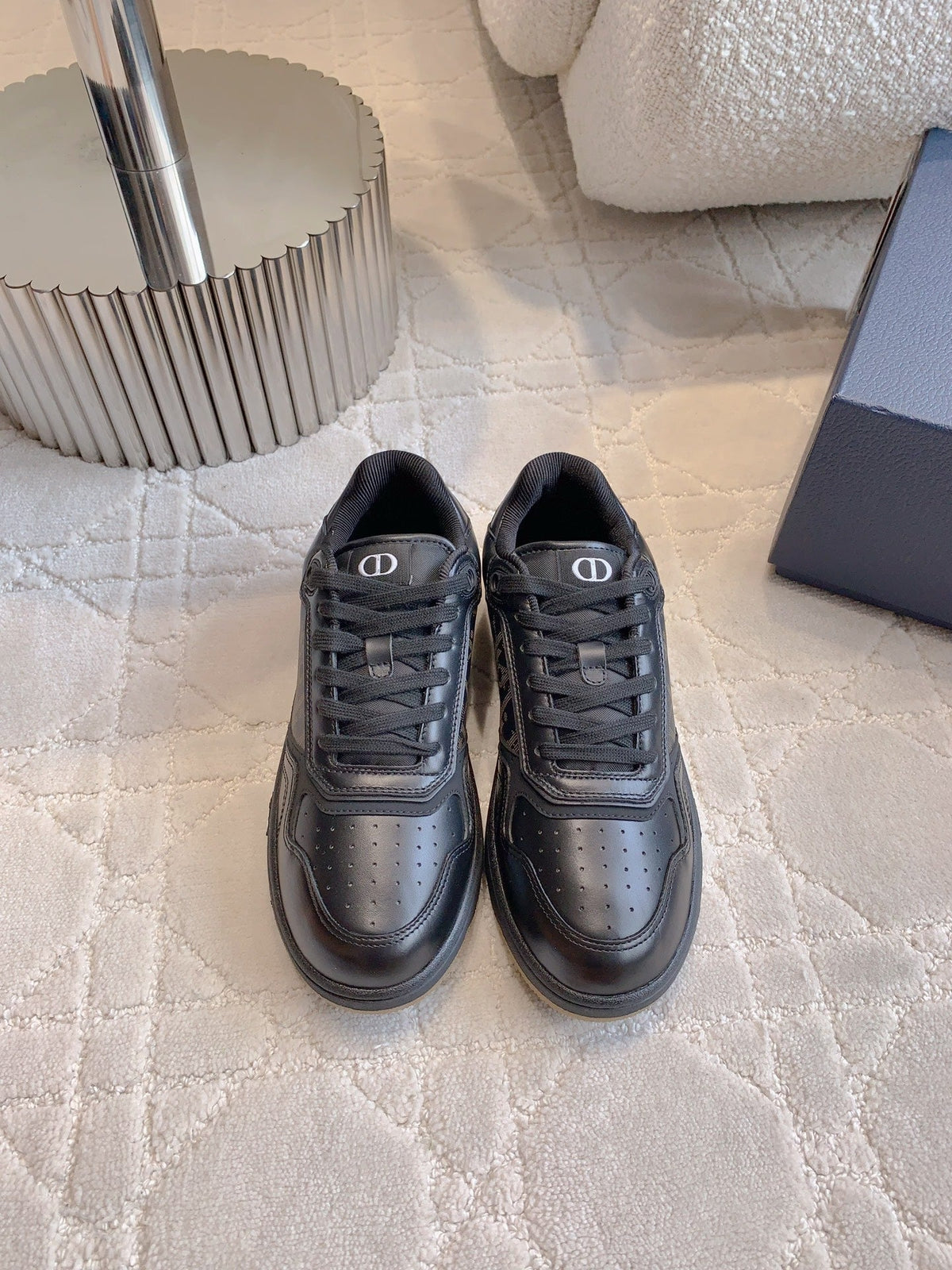 CD B27 Low-Top Sneaker Black Calfskin