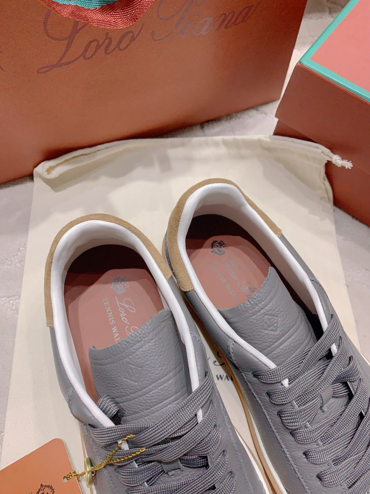 LP sneaker unisex style gray sheepskin mix suede 382665