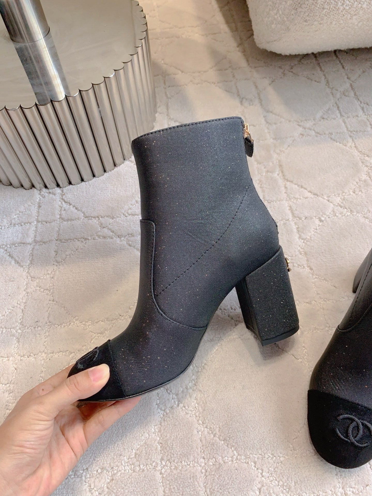 CC 25 Short Boot Black Fabric Sheepskin 516640