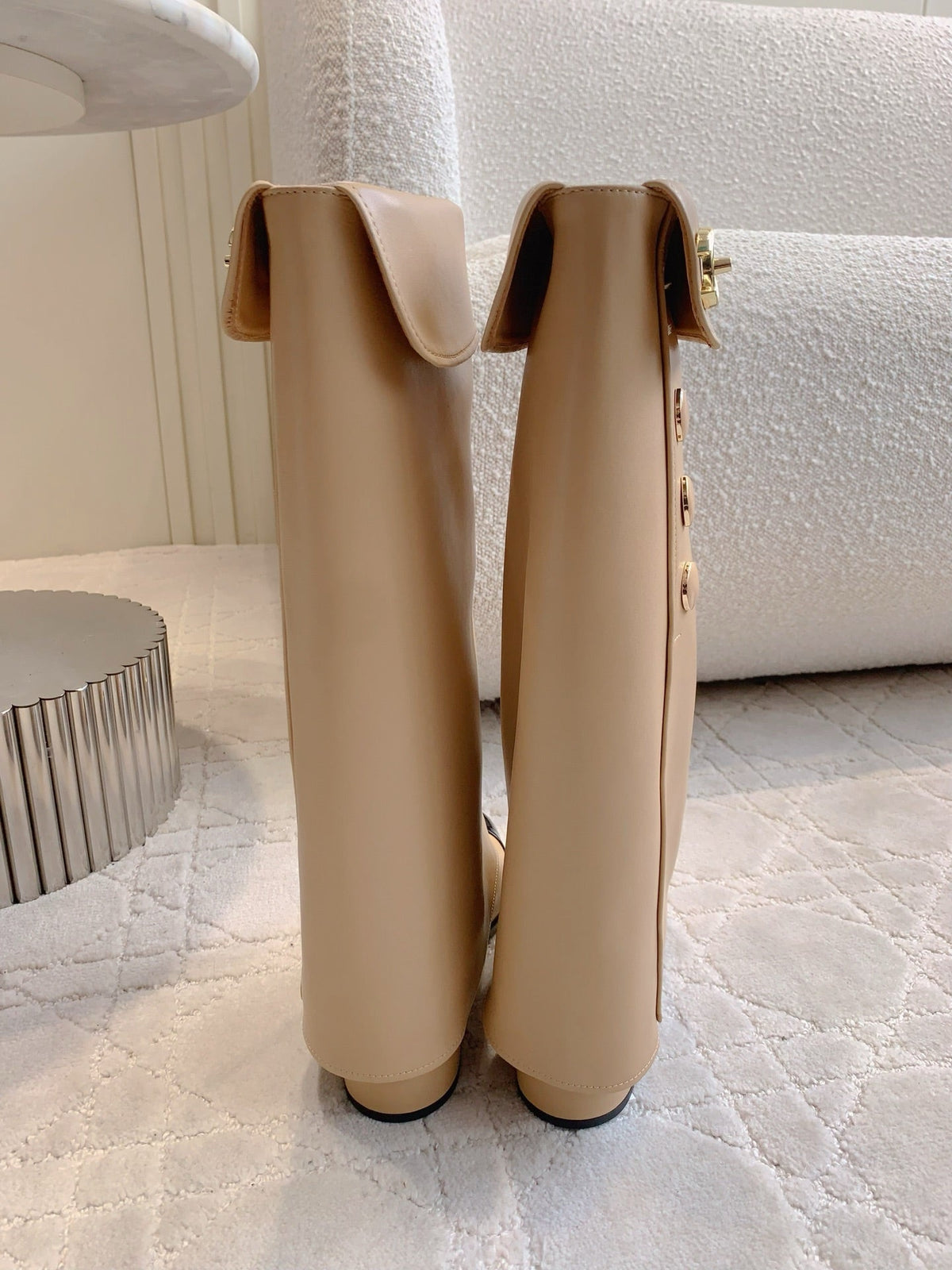 CC 25 Buttoned Boot Beige Calfskin 516648