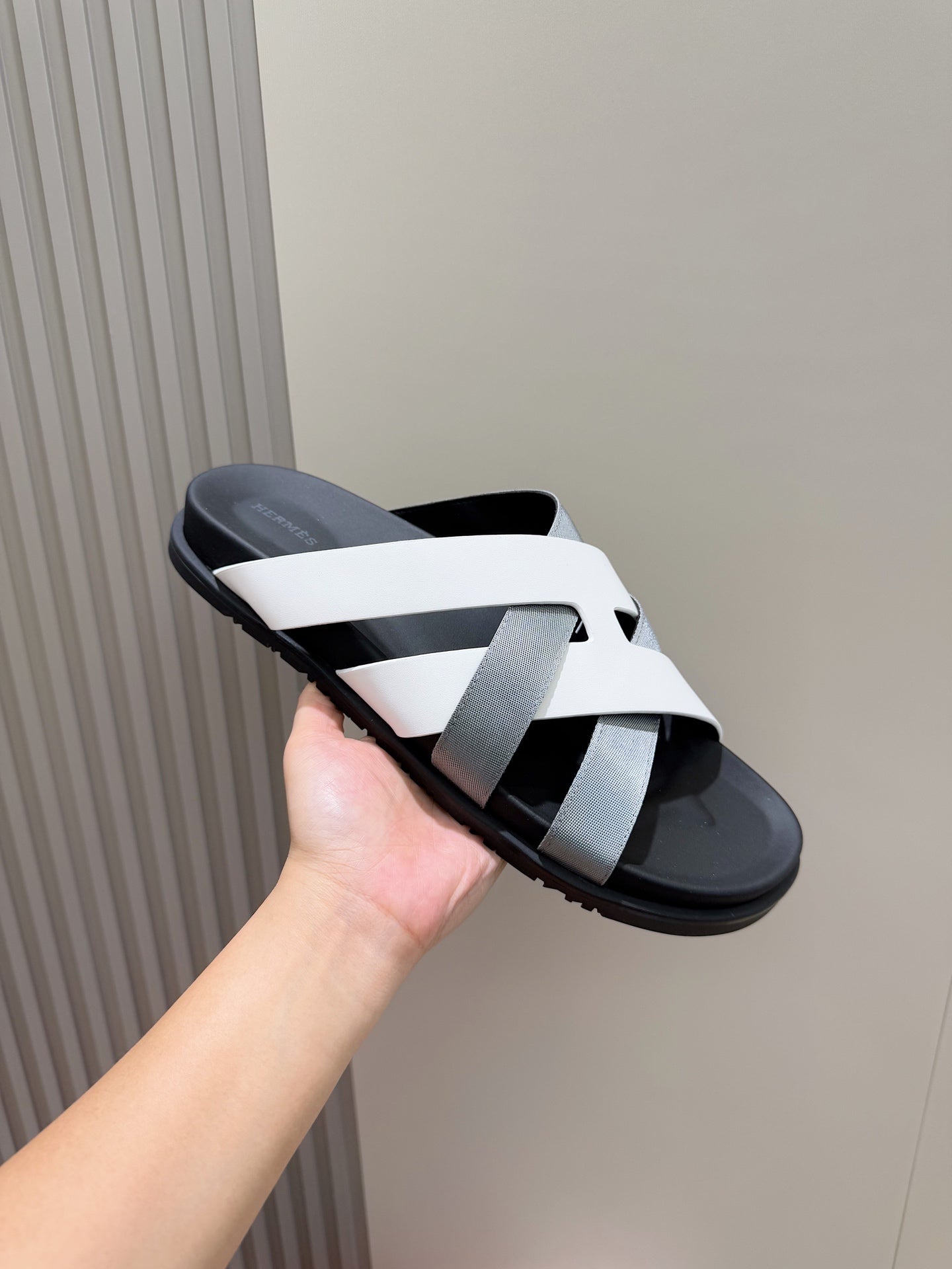 HM Men's Kazimir Slide Grey White Calfskin 562768