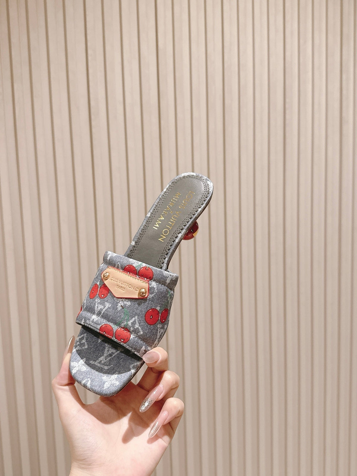 LV 26ss Slippers 45 Gray Denim Leather 656925