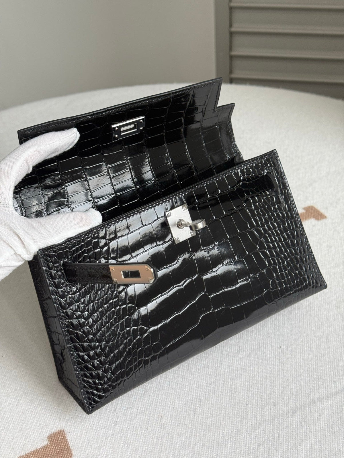 High-end Hermes 2026 Kelly Pochette Bag 22cm Glossy Crocodile Leather