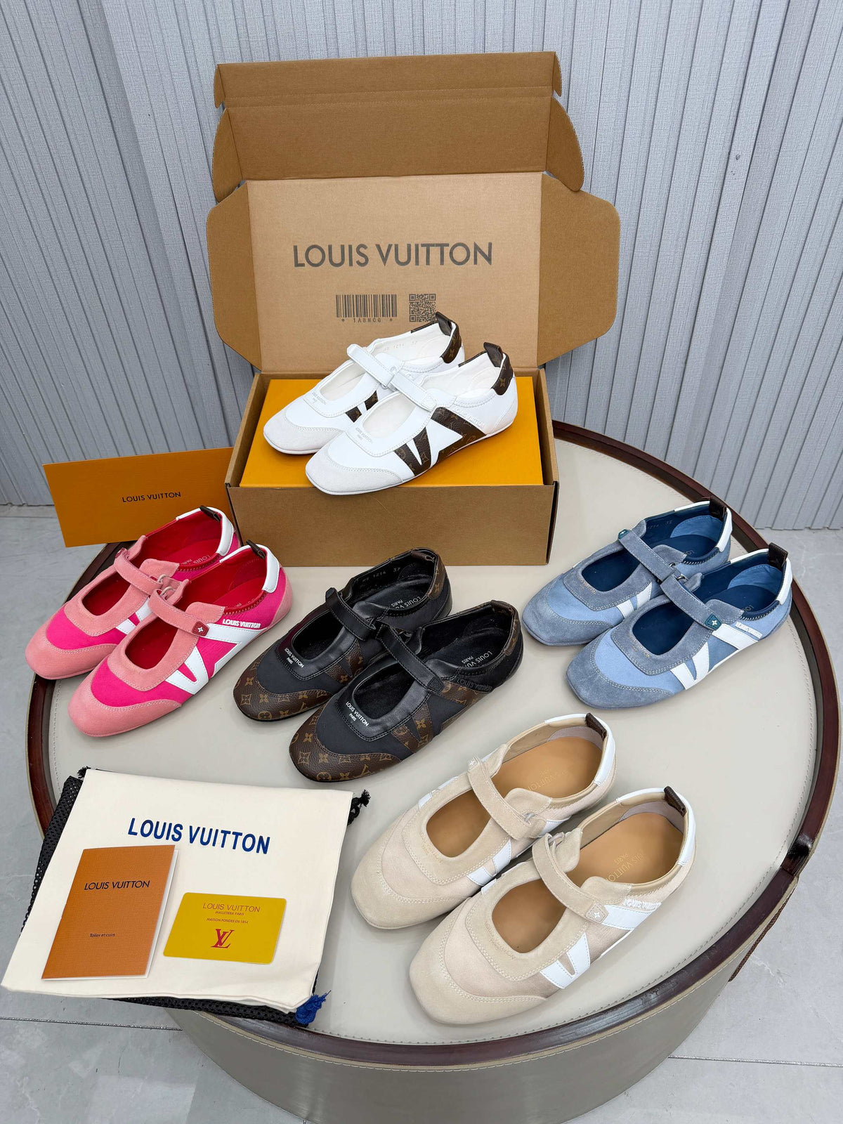 LV 26ss Sneakerina Mary Jane White Brown Suede Cowhide 674025