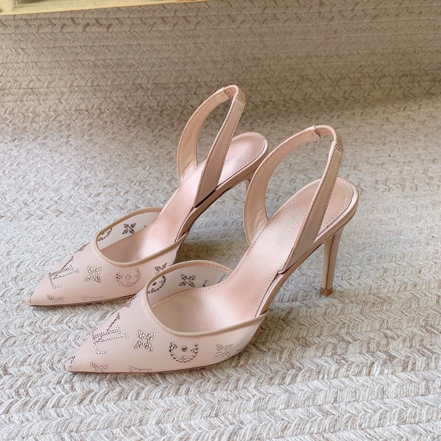 LV 26ss Slingback Beige Mesh Leather 669993