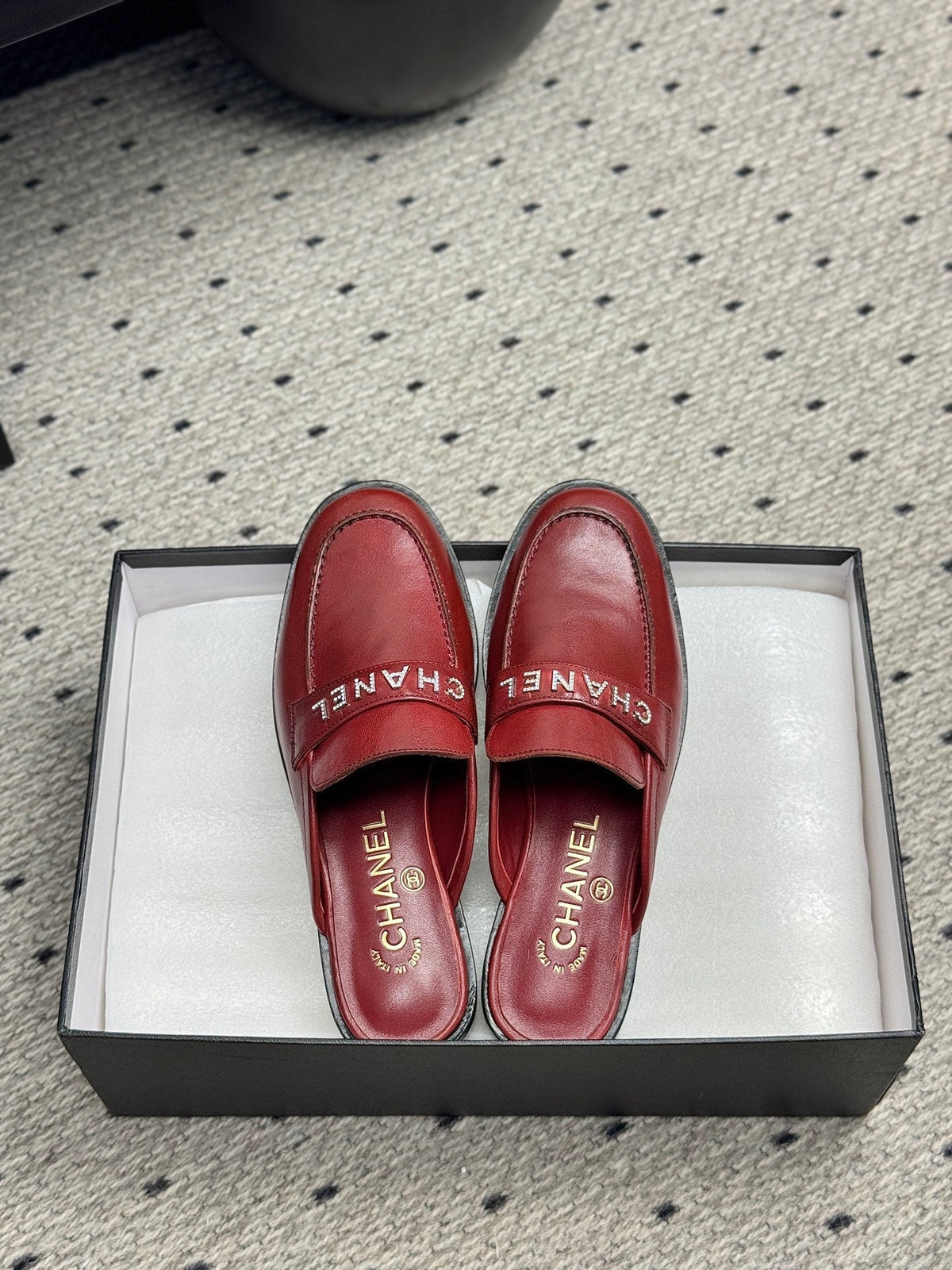CC 25 Mules Dark Red Cowhide 329803