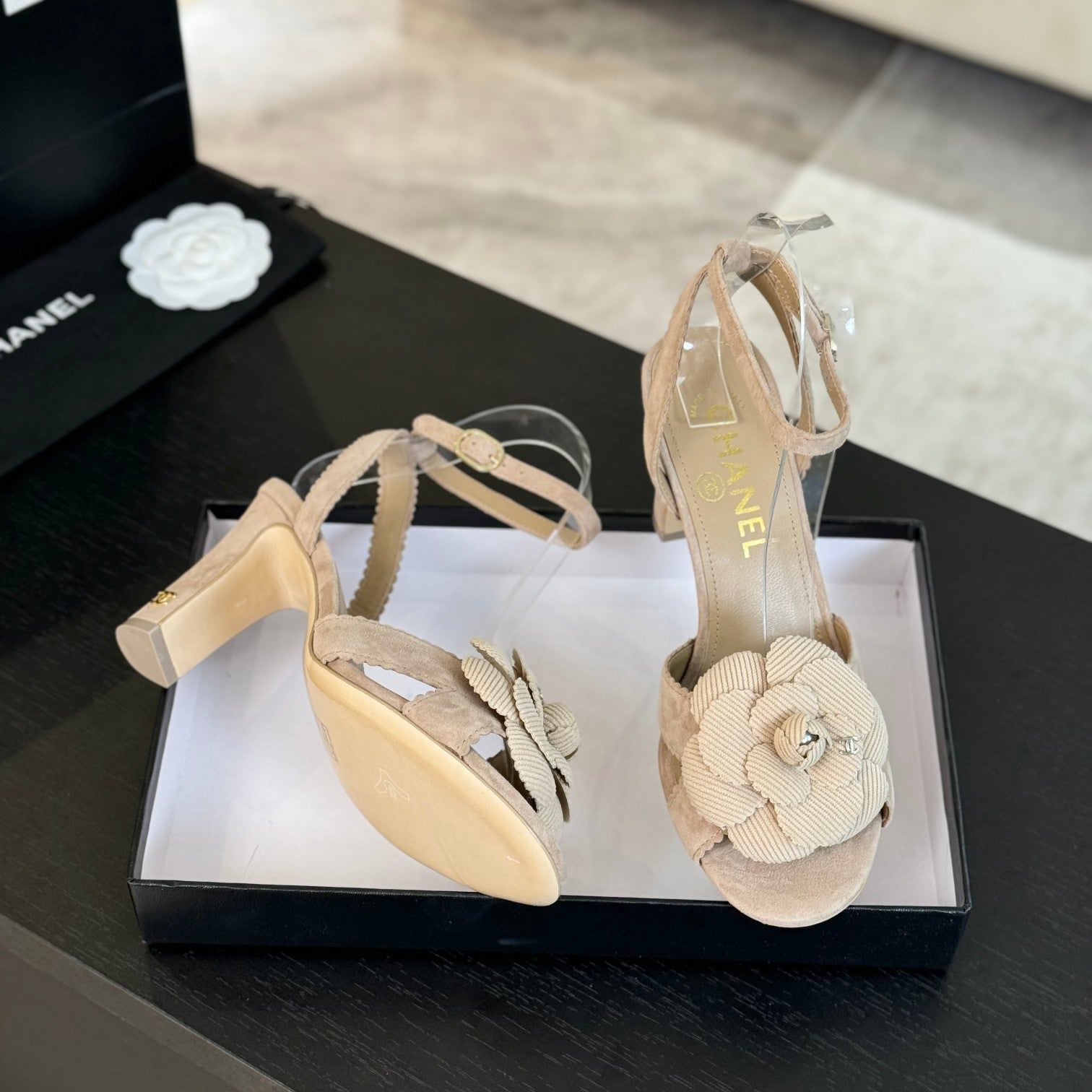 sandal flower high heel 80 beige suede