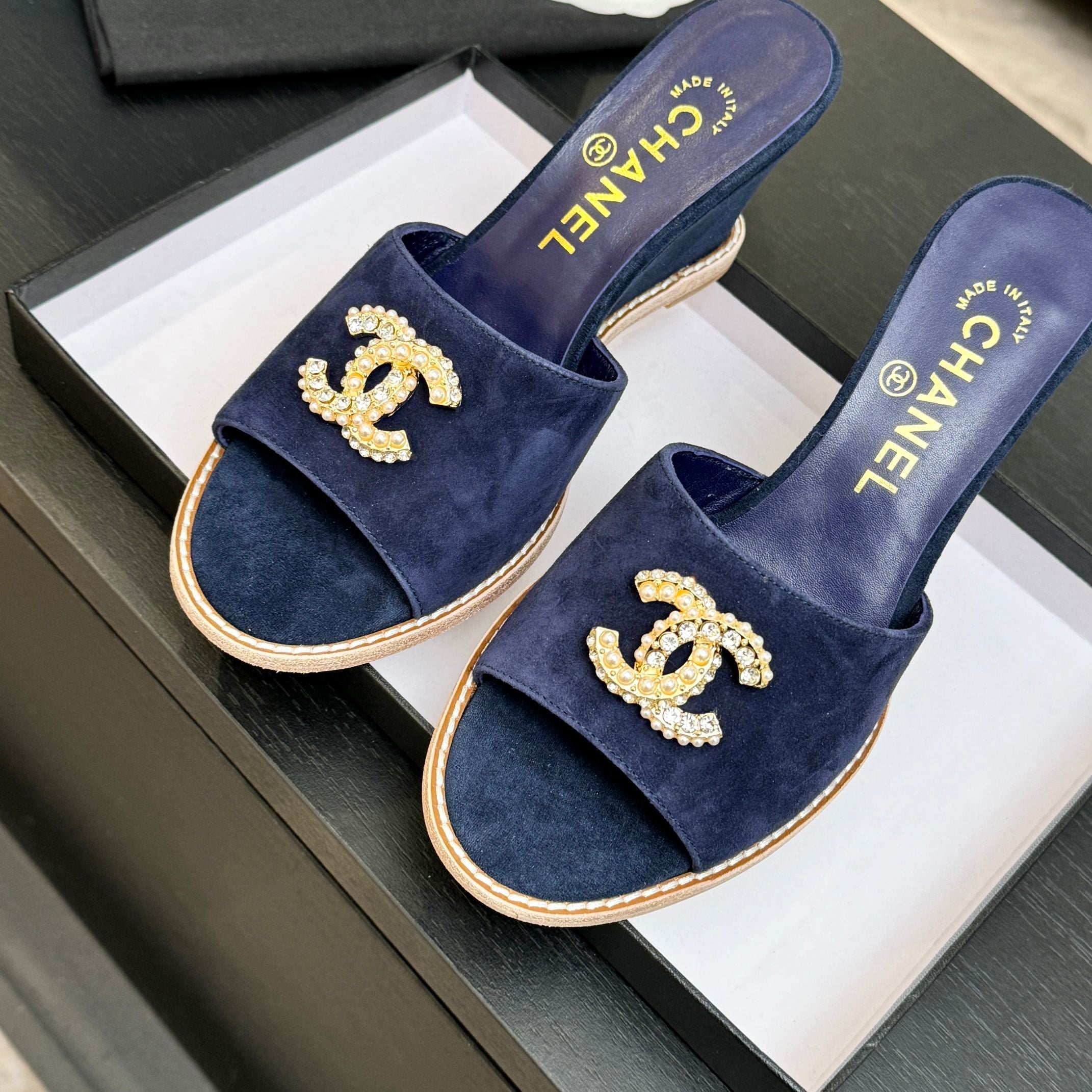 CC 2026 Wedge Sandals 65 Dark Blue Suede 667769