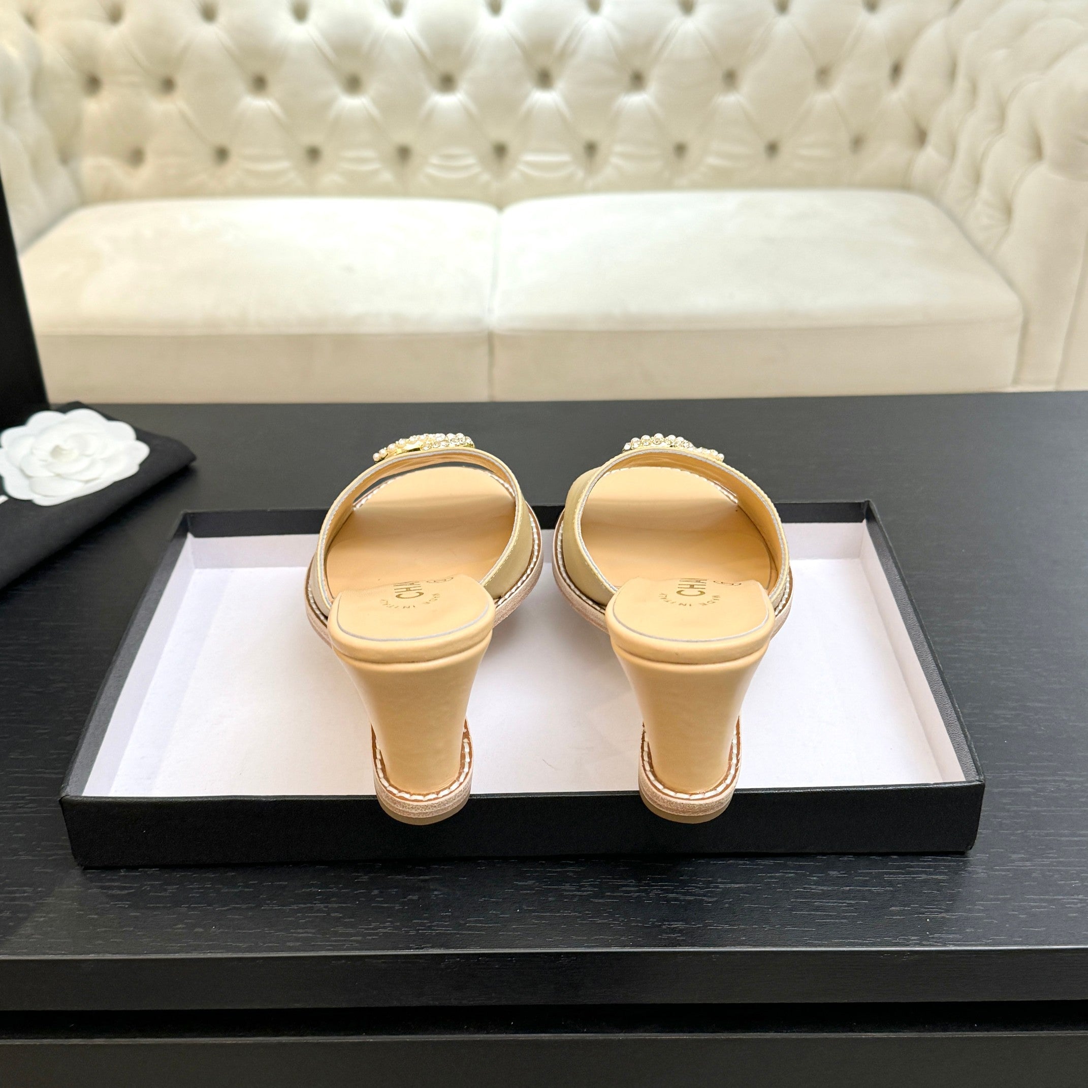 CC 2026 Wedge Sandals 65 Beige Lambskin 667774