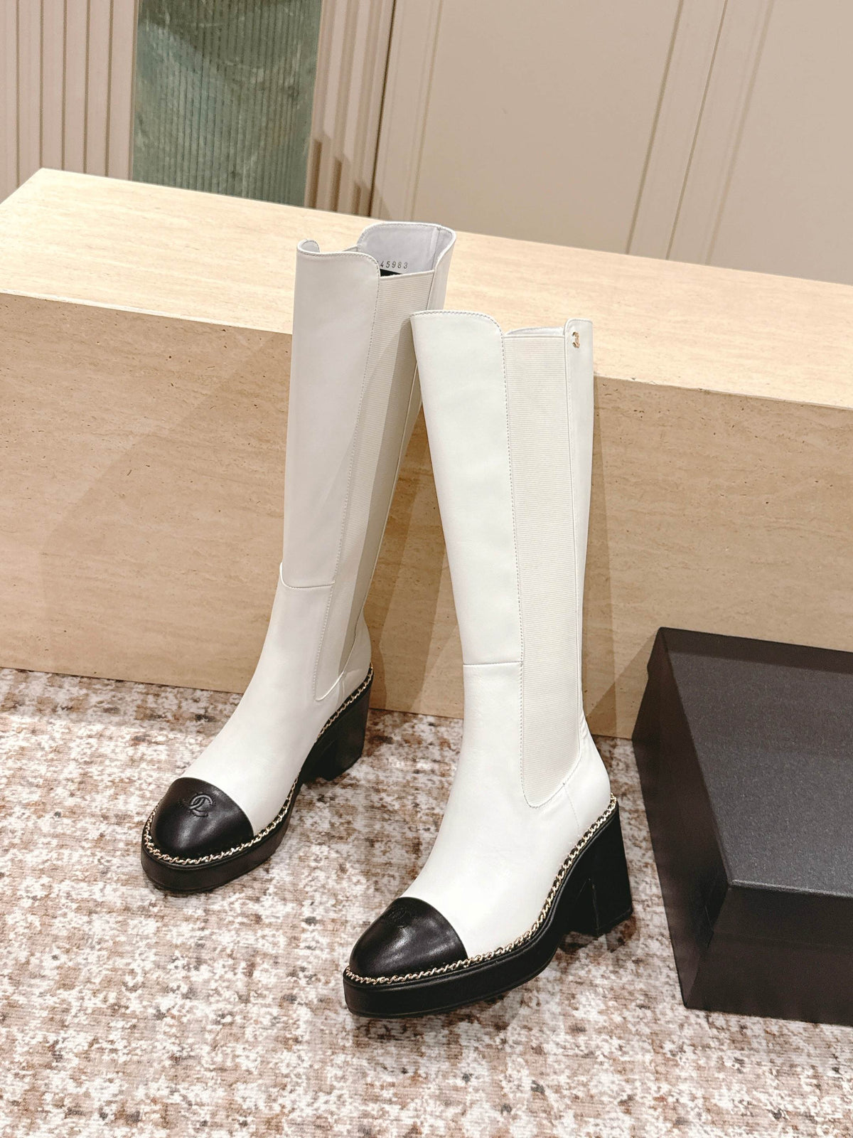 CC 25SS High Boot White Black Calfskin 431721