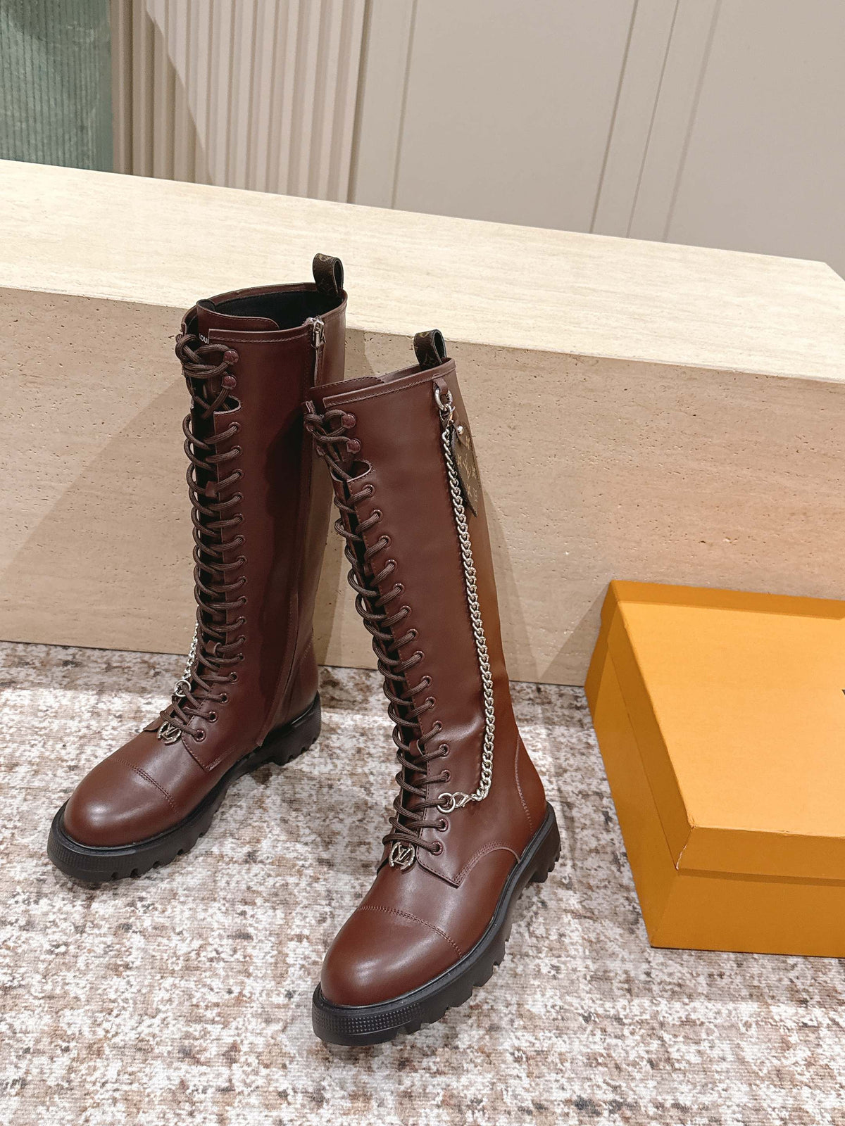 LV 25 Martin Boots Brown Cowhide 576914