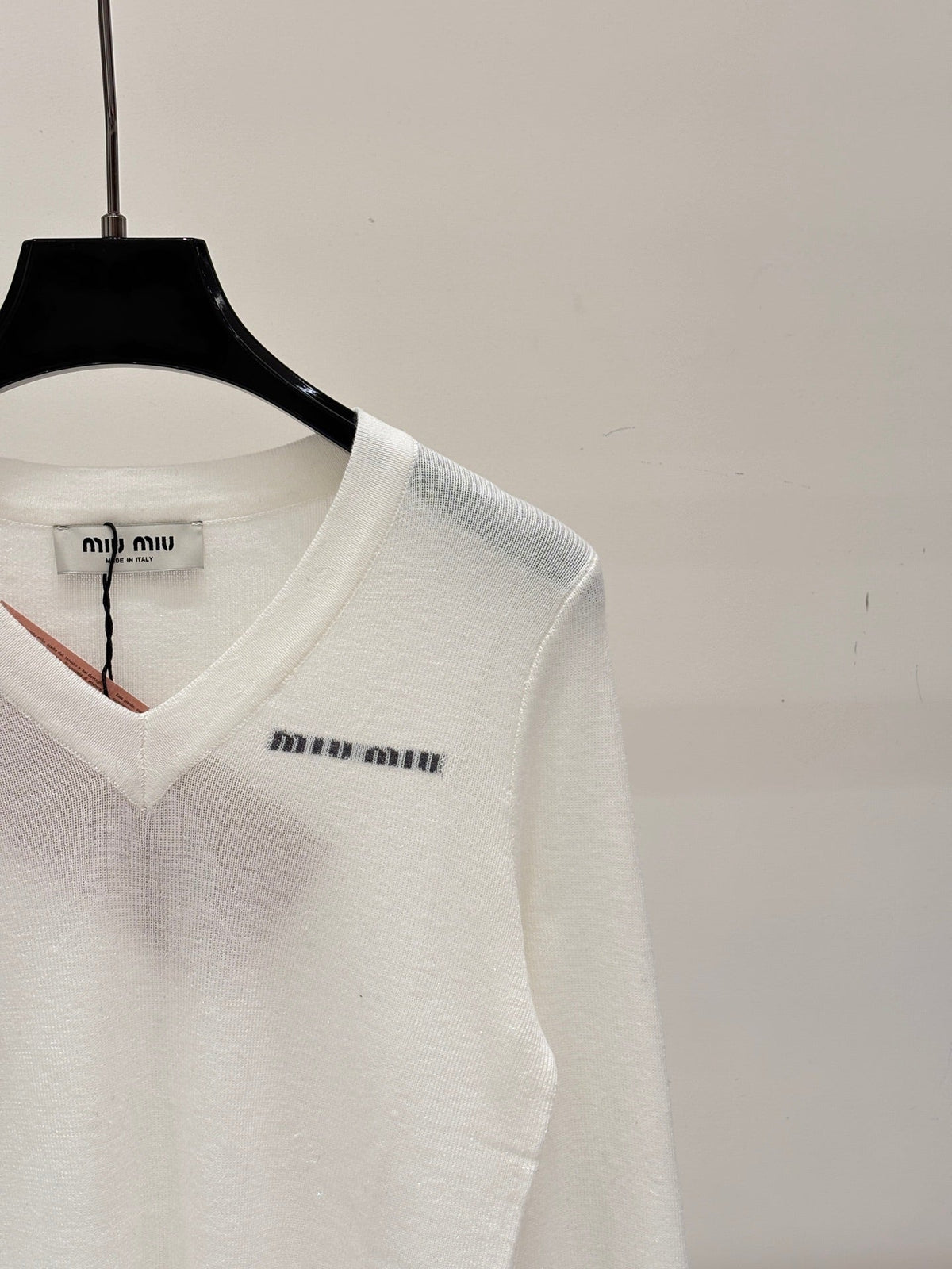 Miumiu 2026 Long-Sleeved V-neck Sweater Cashmere 431817
