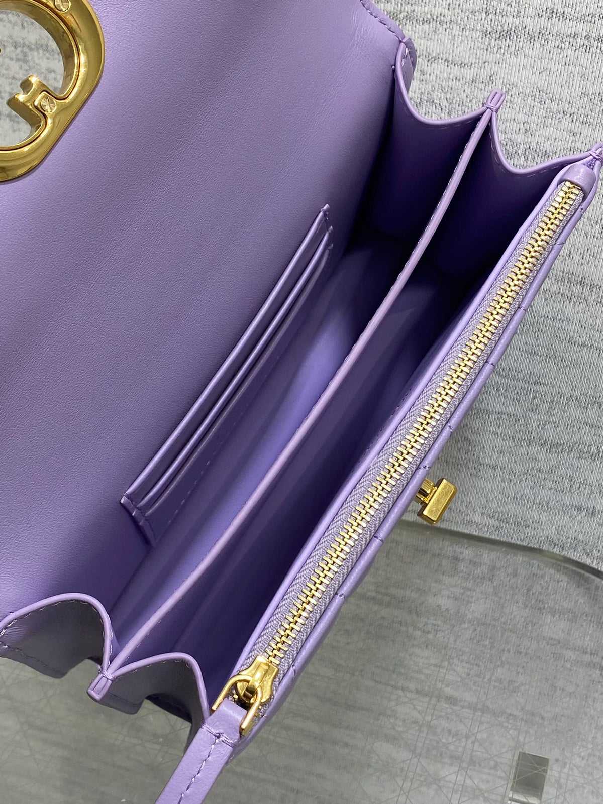 CD Miss Caro 17 Bag Purple Calfskin 229250