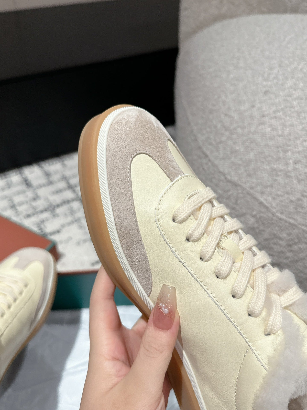 LP Tennis Walk Sneaker In Ivory White Mix Light Grey Lambskin Lined With Wool Fleece 985657