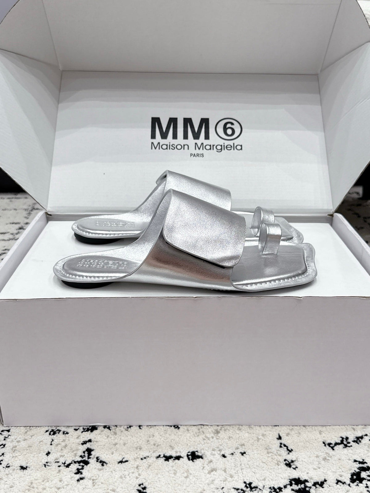 Maison Margiela 2026 Square Toe Slipper Cowhide 924864