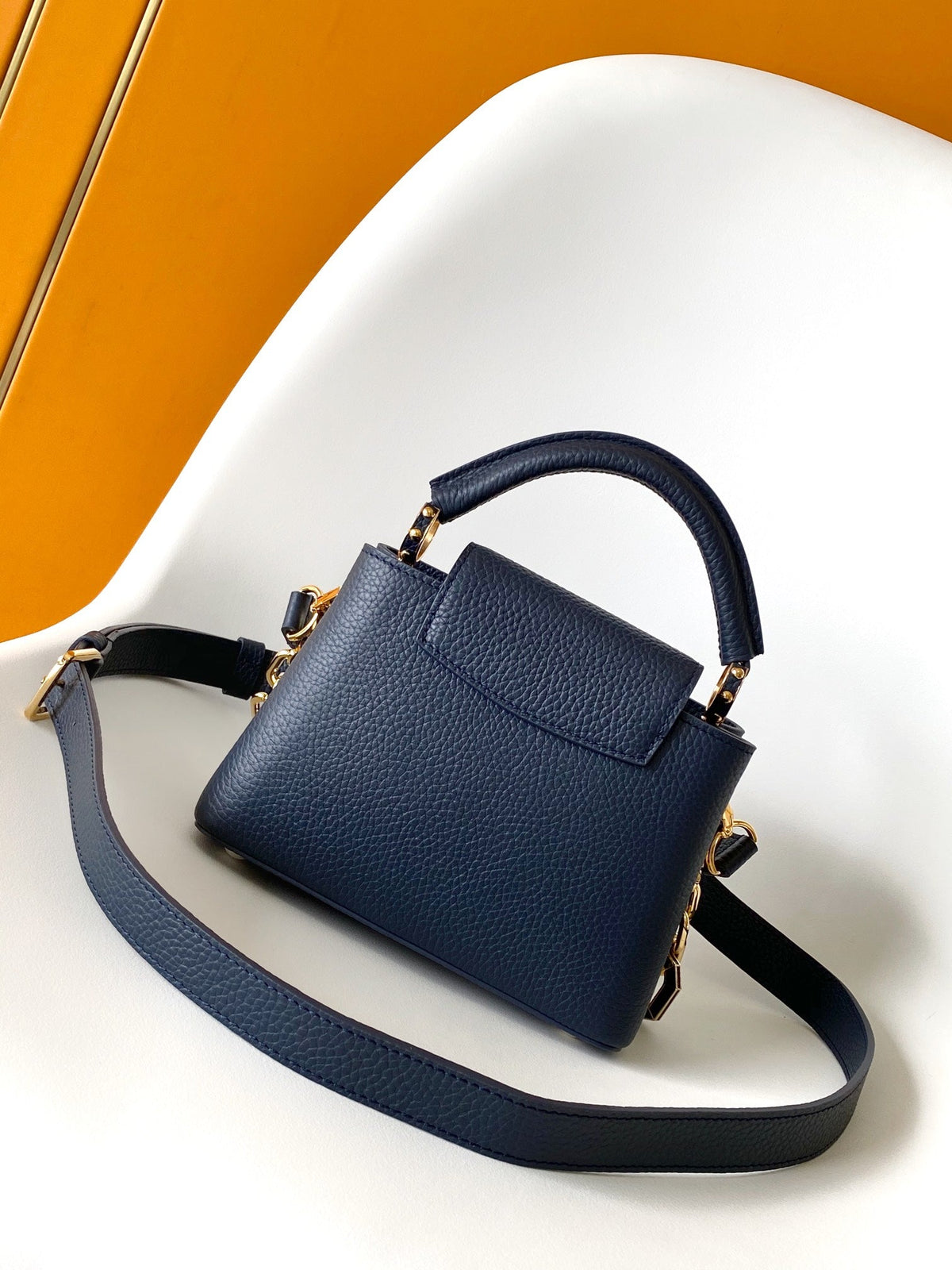 Capucines BB 21cm Bag Royal Blue Cowhide 251675