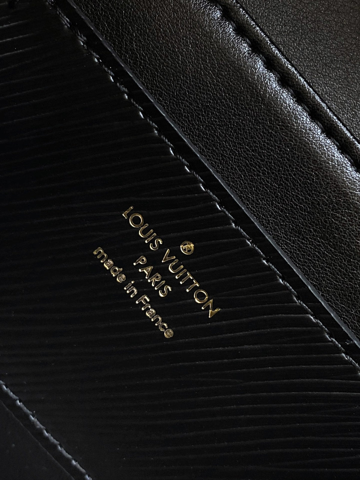 LV Twist West 23.5cm Bag All Black Leather 252678