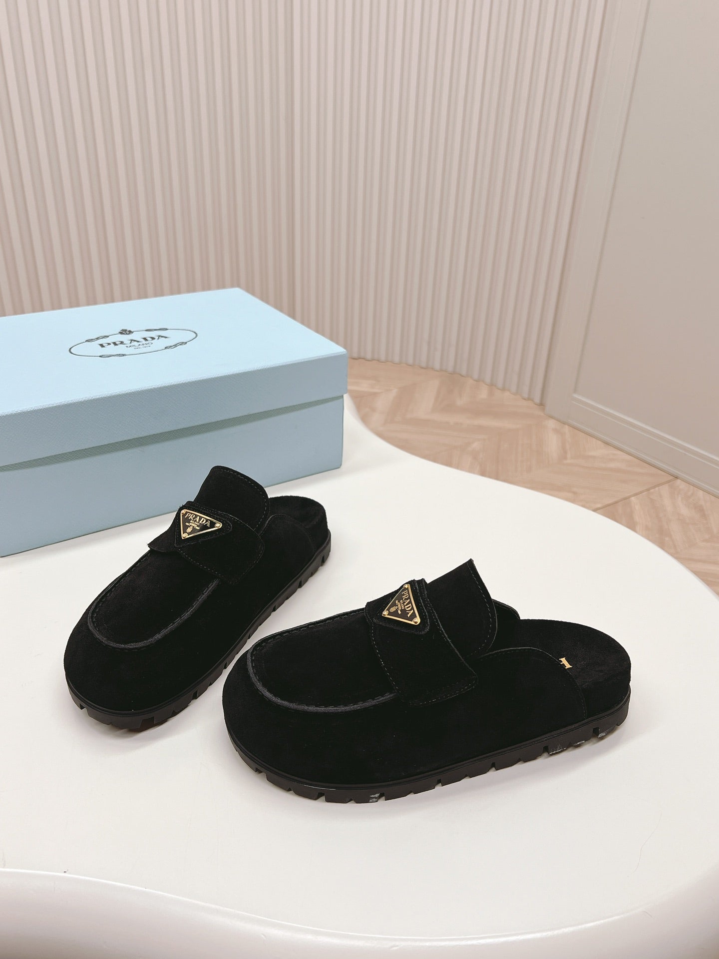 PRA SABOTS MULES BLACK SUEDE