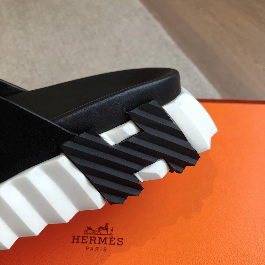 HM INFRA SANDAL BLACK SUEDE