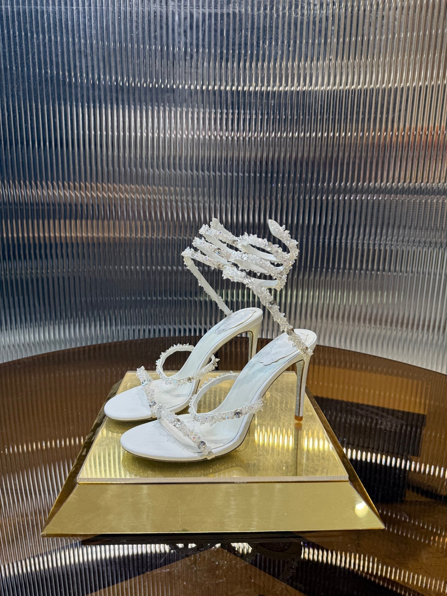 RC 25C Crystal Diamond Sandals White Sheepskin Rhinestone 275780