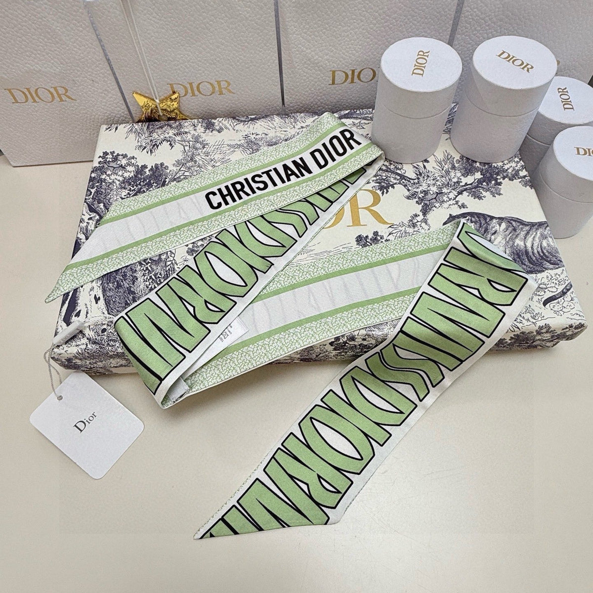 CD Twilly Mini Scarf 105cm Green Mulberry Silk 957051