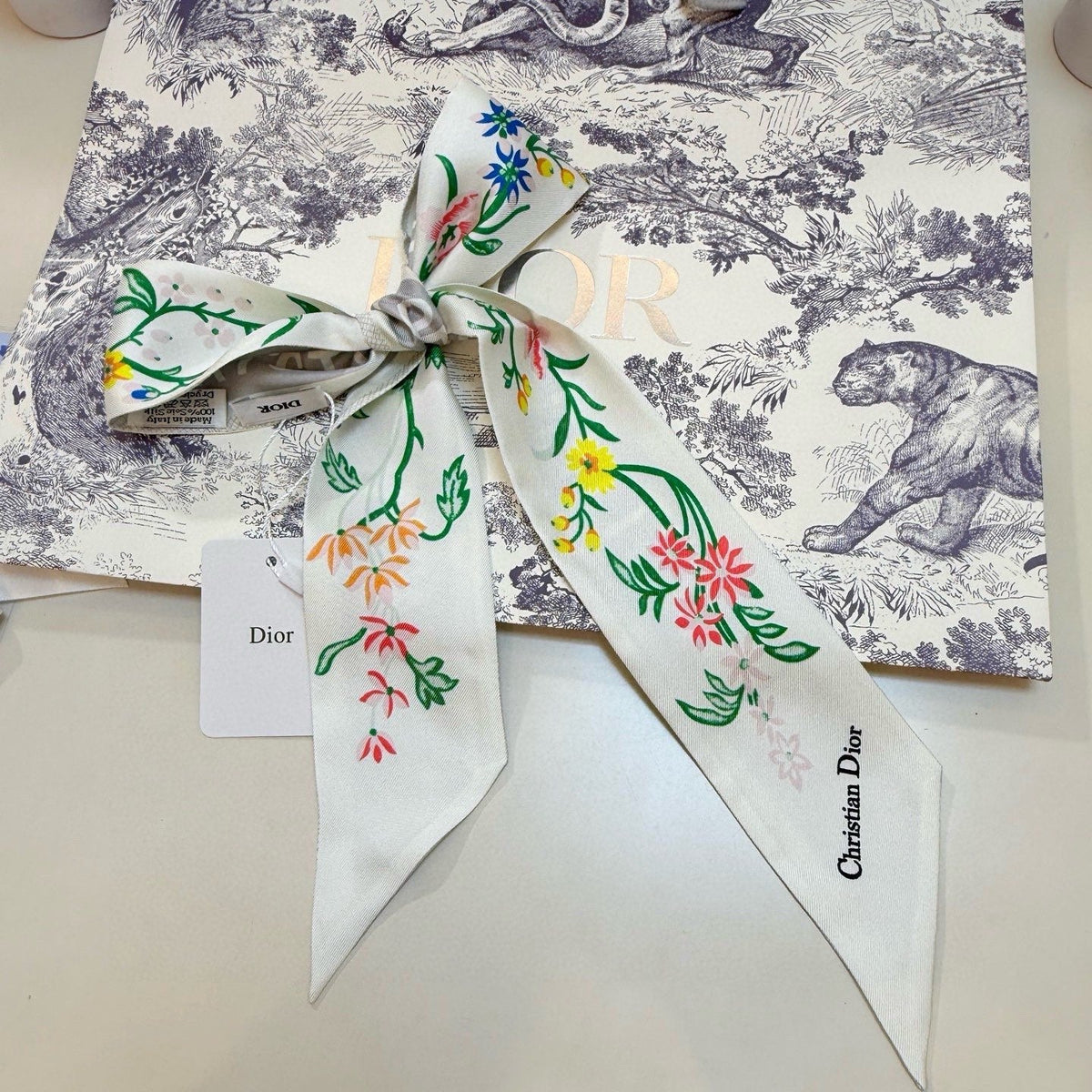 CD Twilly Mini Scarf 100cm White Colorful Mulberry Silk 958860