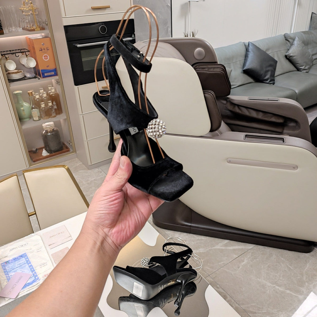 Jimmy 25 Orb 100 Sandal Black Velvet 240021
