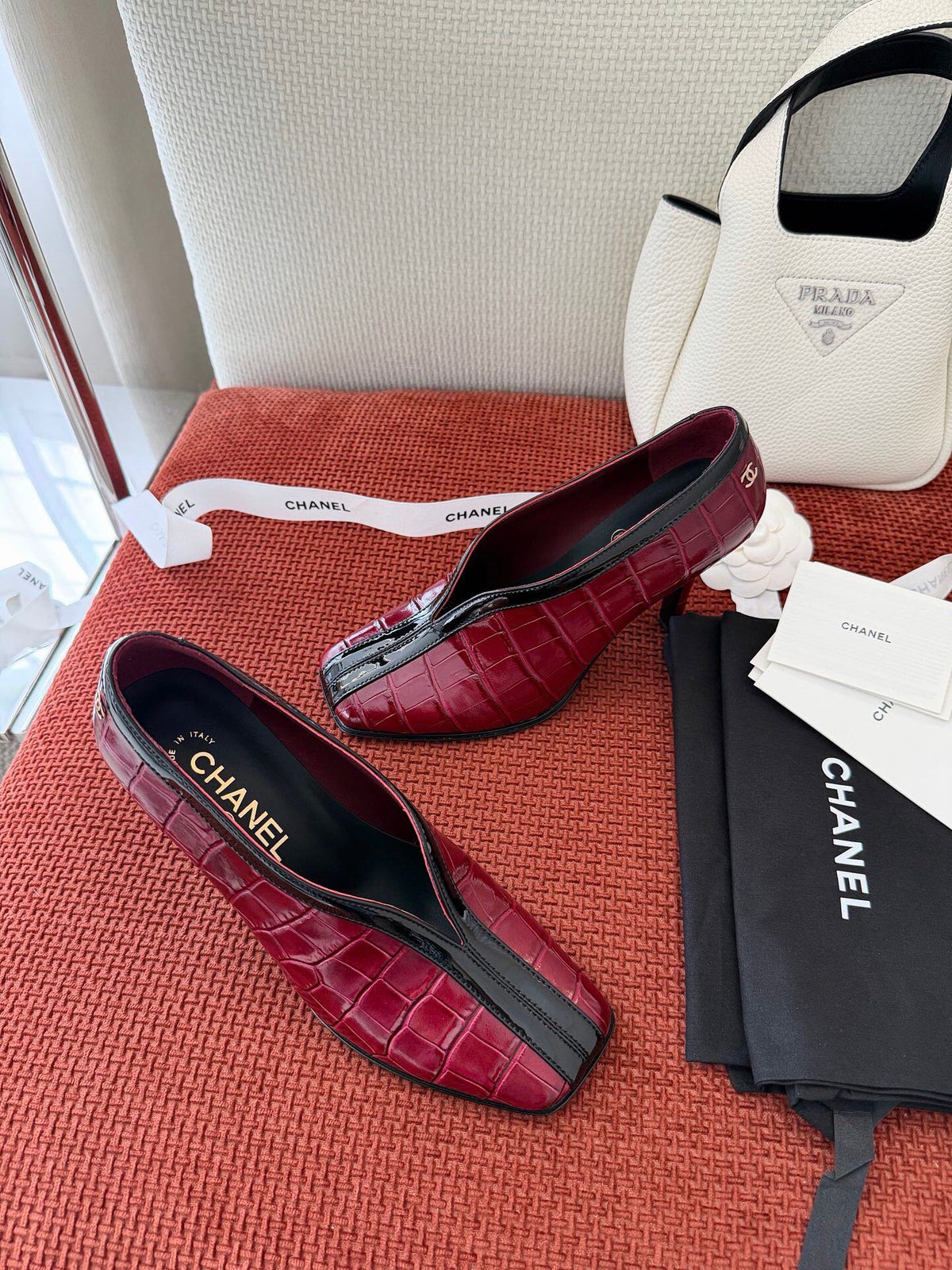 Chanel 2026 Crocodile-Embossed Pumps 95mm Patent Leather 129363