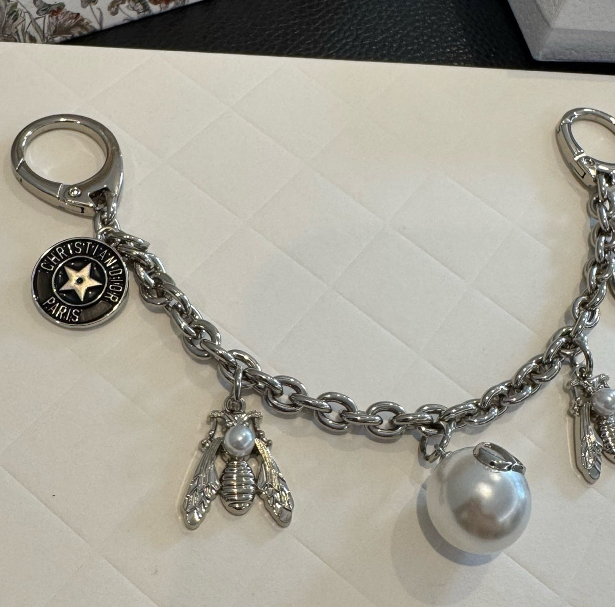 Dior Bee Chain Charm 516839