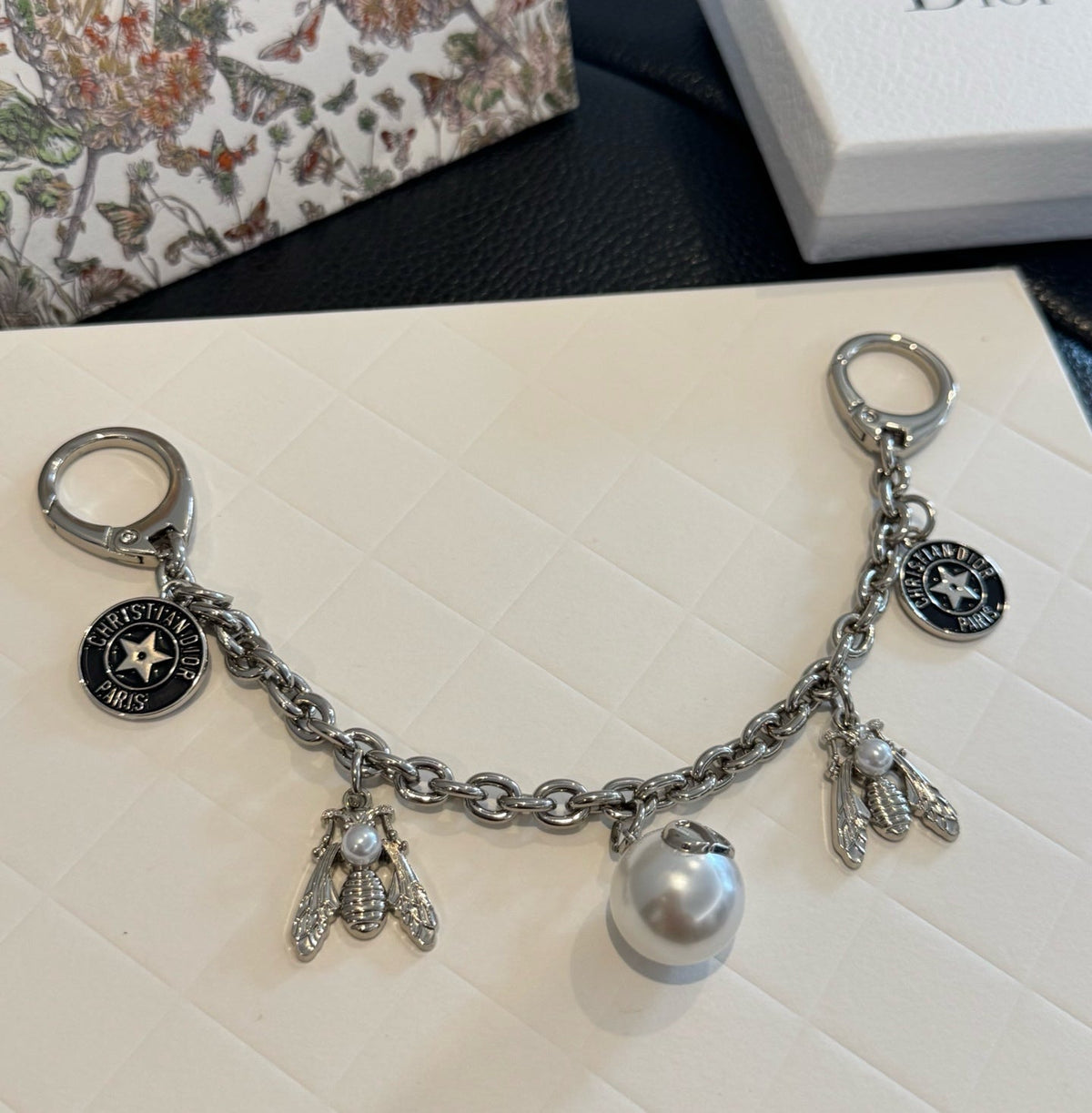 Dior Bee Chain Charm 516839