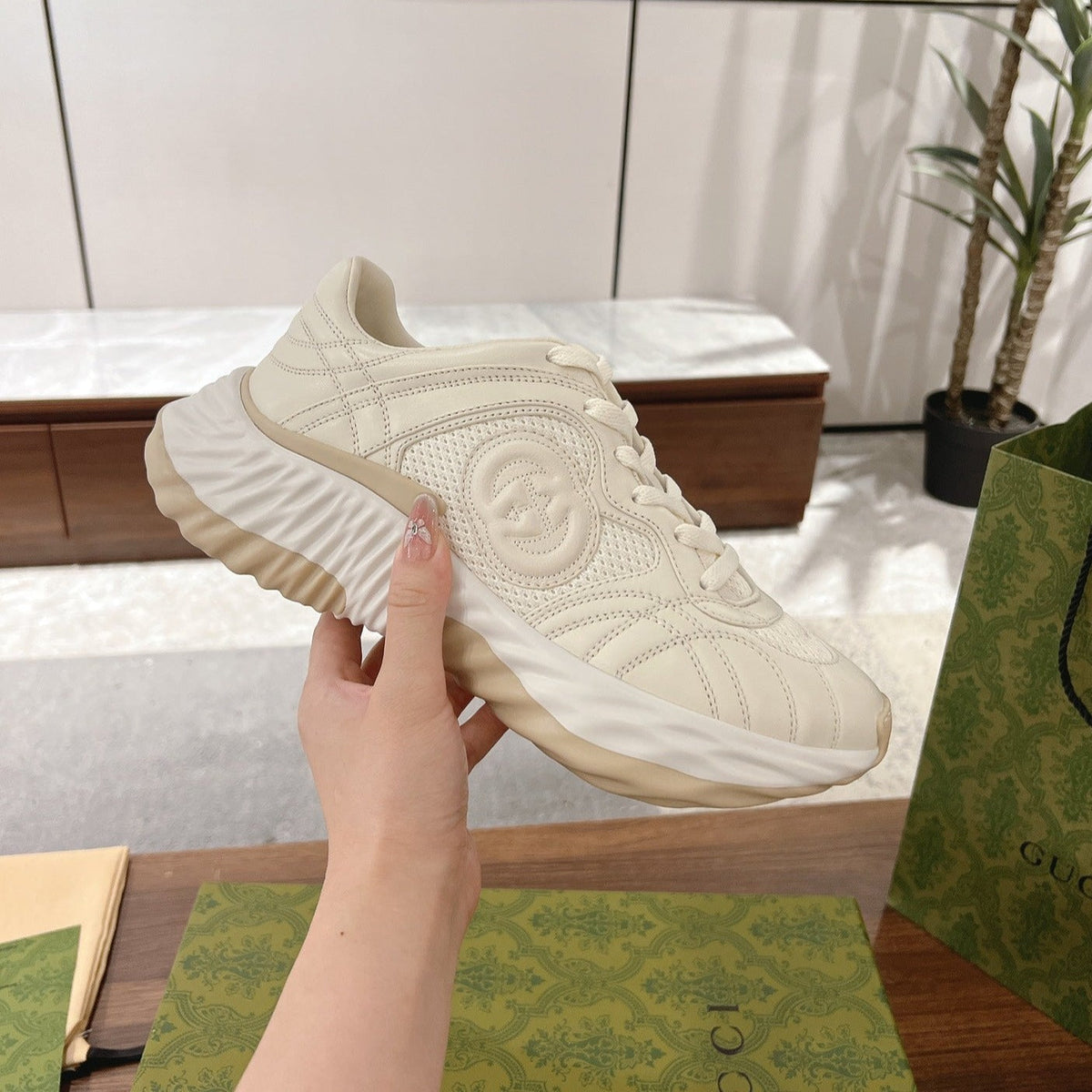 GG RIPPLE SNEAKER  cream