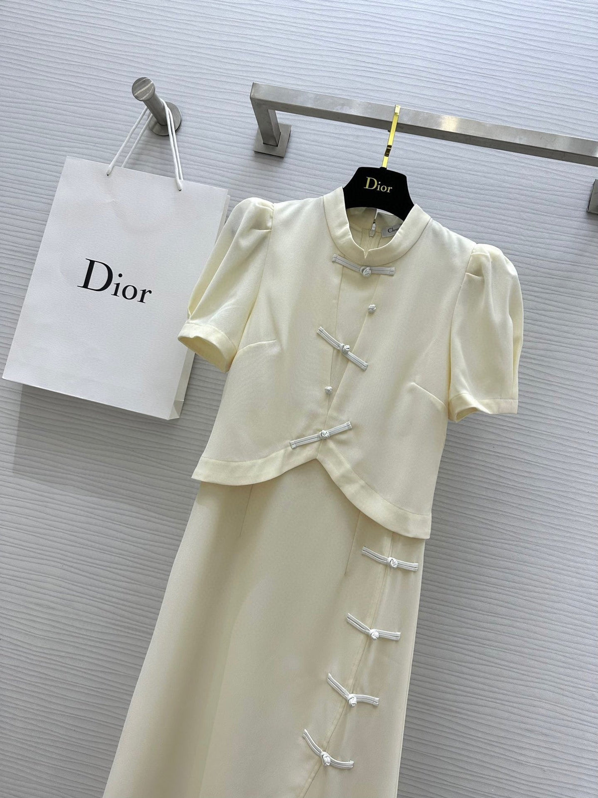 CD 25 Dress Light Cream Cotton