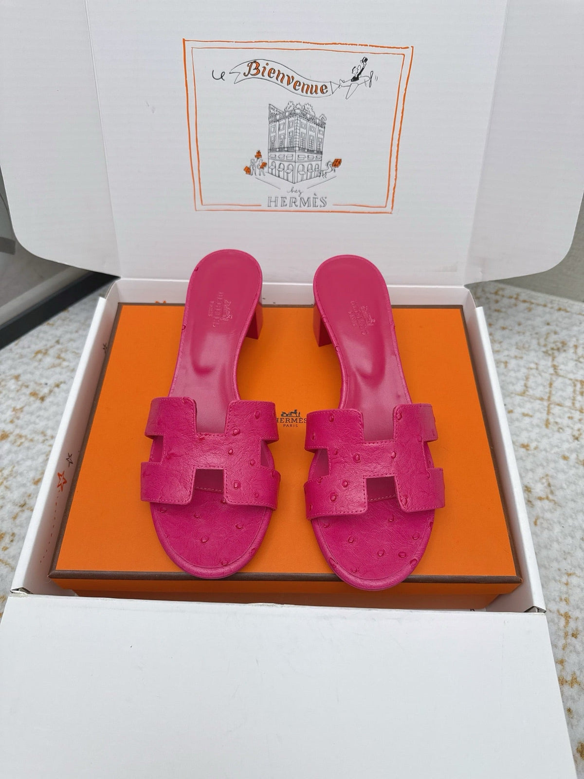HM 26ss Oran Sandals 50 Dark Pink Ostrich Leather 625133
