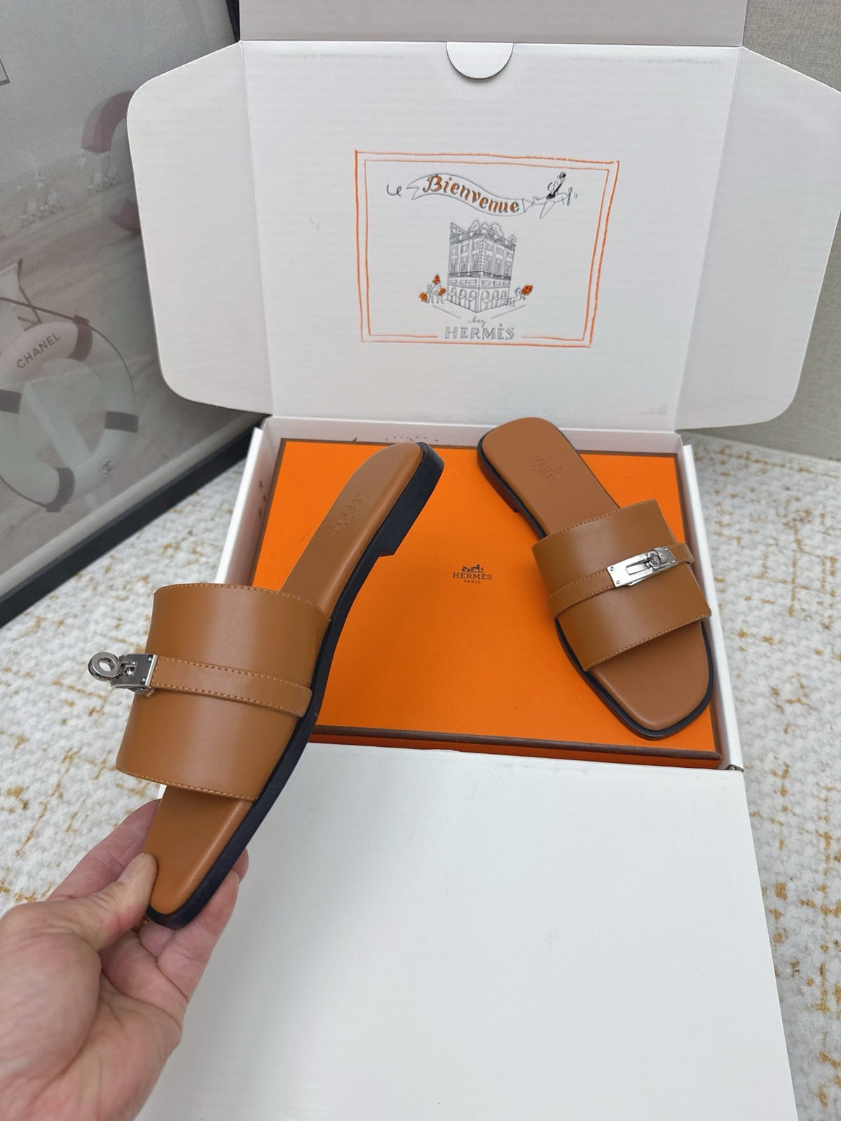HM 26ss Oasis Sandals Brown Sheepskin Sliver Buckle 625166