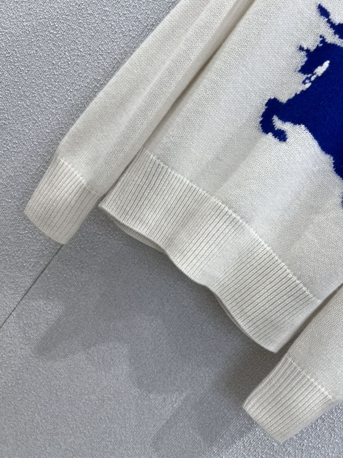 Burberry 25 Sweater White Blue Wool Cashmere