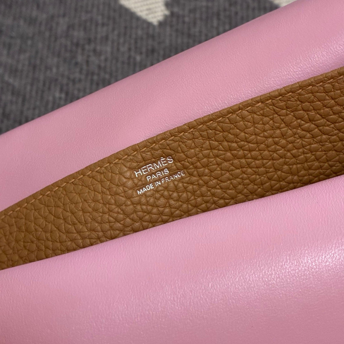 High-end Hermes 2026 Halzan 25 Bag Taurillon Clemence Leather 2