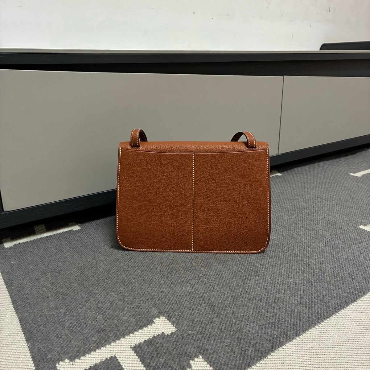 High-end Hermes 2026 Halzan 25 Bag Taurillon Clemence Leather 1