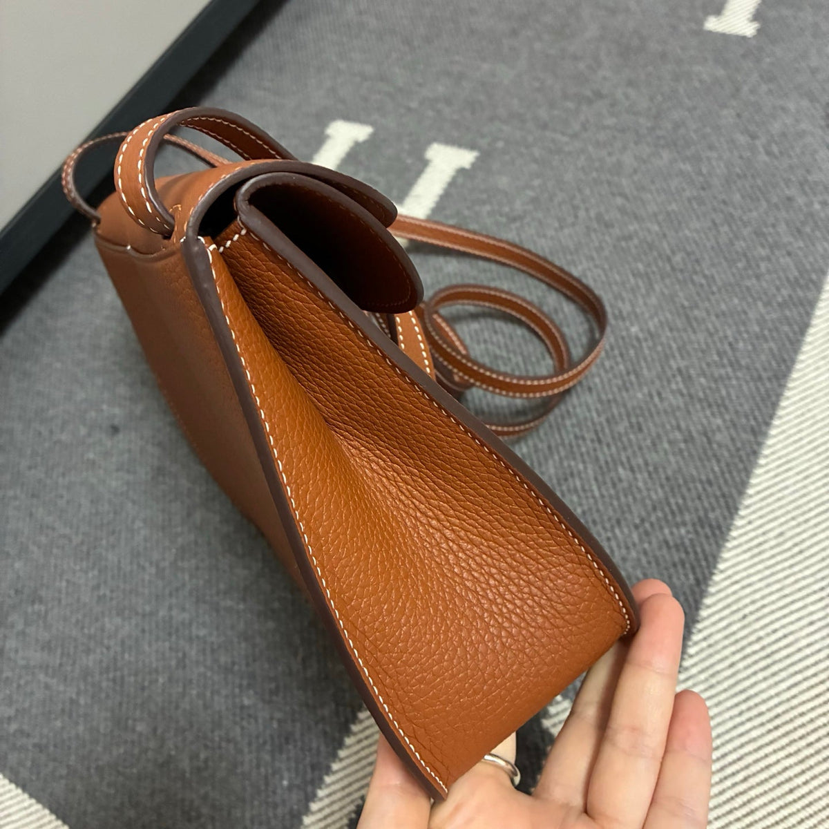 High-end Hermes 2026 Halzan 25 Bag Taurillon Clemence Leather 1
