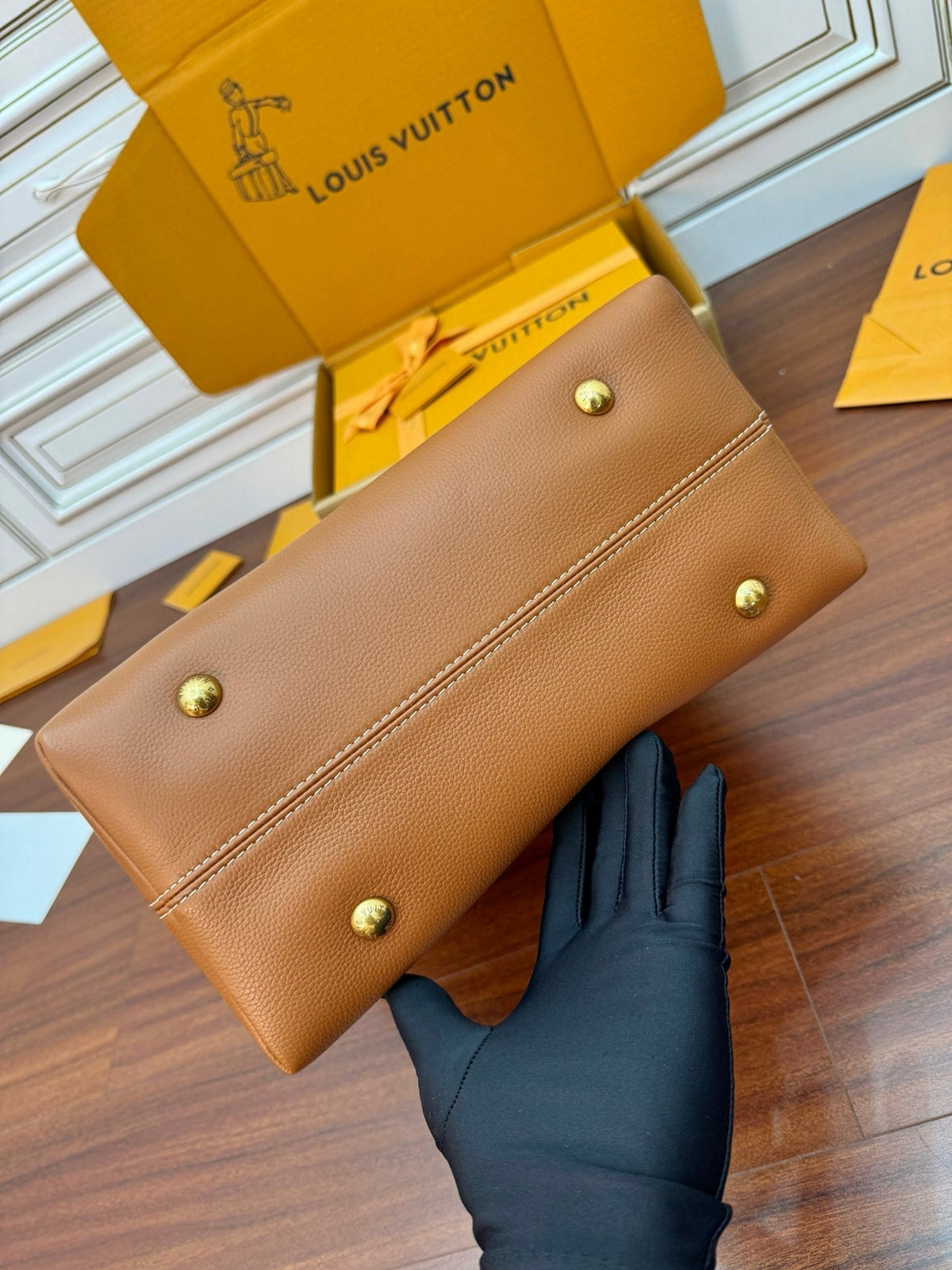 LOW KEY HOBO MM 31CM BROWN CALFSKIN