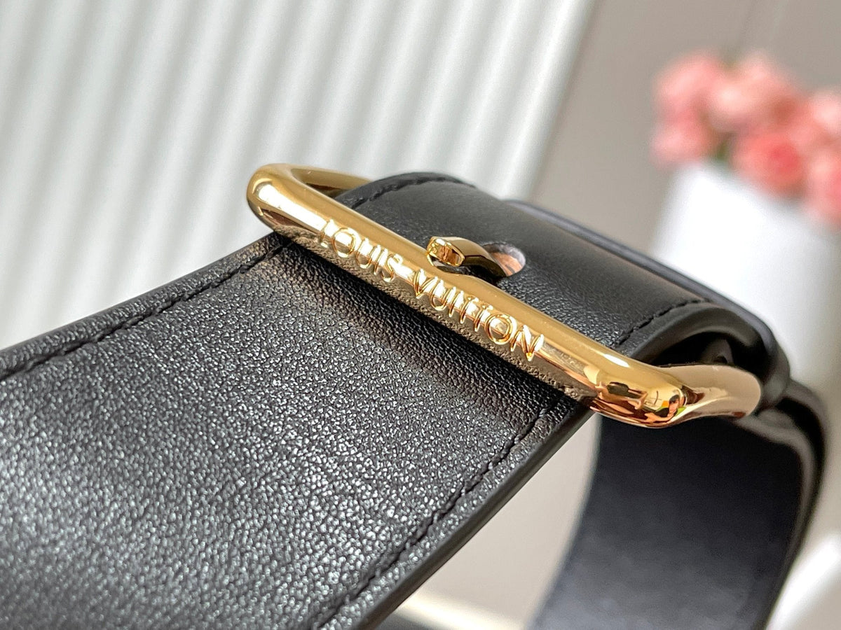 CAPUCINES GM 38CM BLACK TAURILLON LEATHER