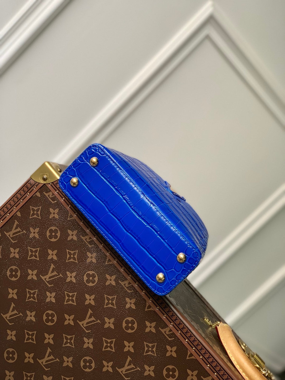 CAPUCINES MINI 21 COBALT BLUE CROCODILE EMBOSSED CALFSKIN GOLD HARDWARE