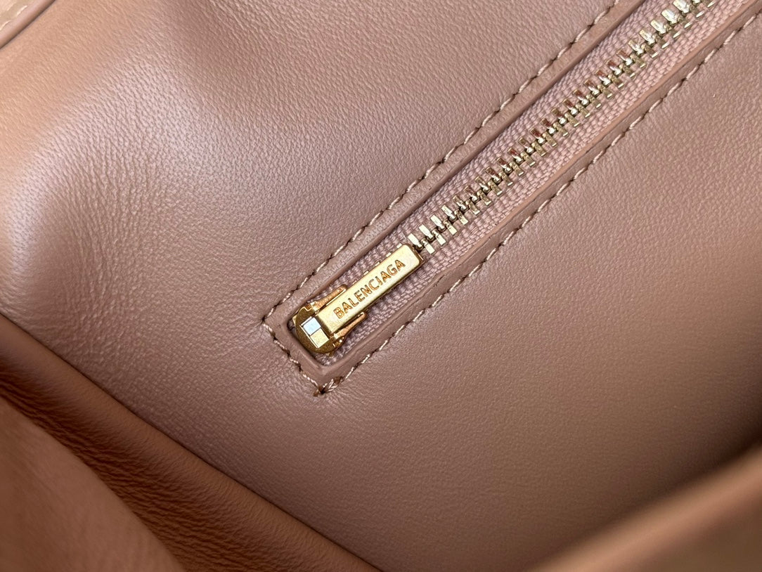 Balenciaga Medium Bag 35 Rich Brown Calfskin Gold Hardware