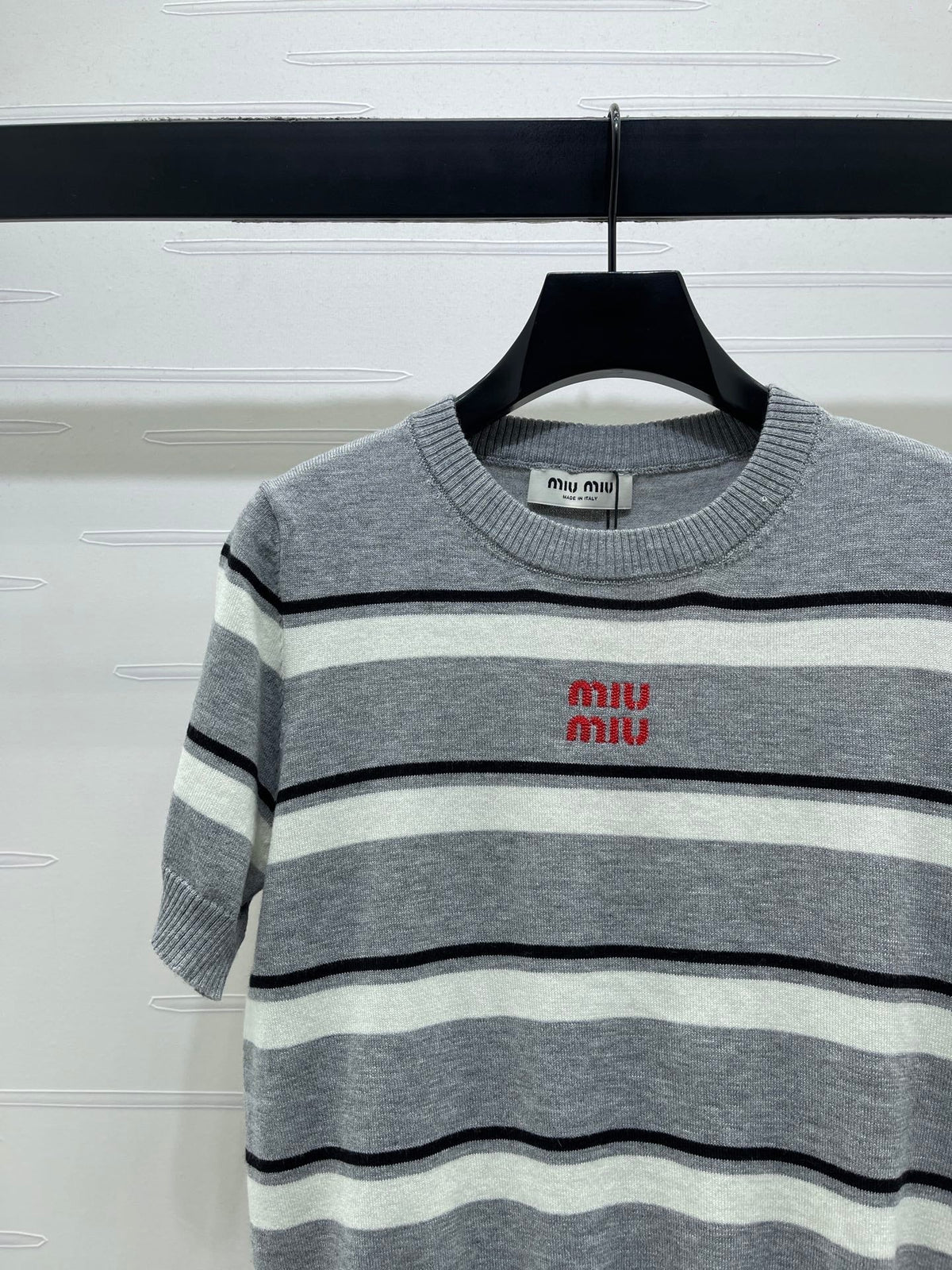 Miumiu 2026 Crew Neck Striped Short-sleeved Knit Top Gray Cotton 352436