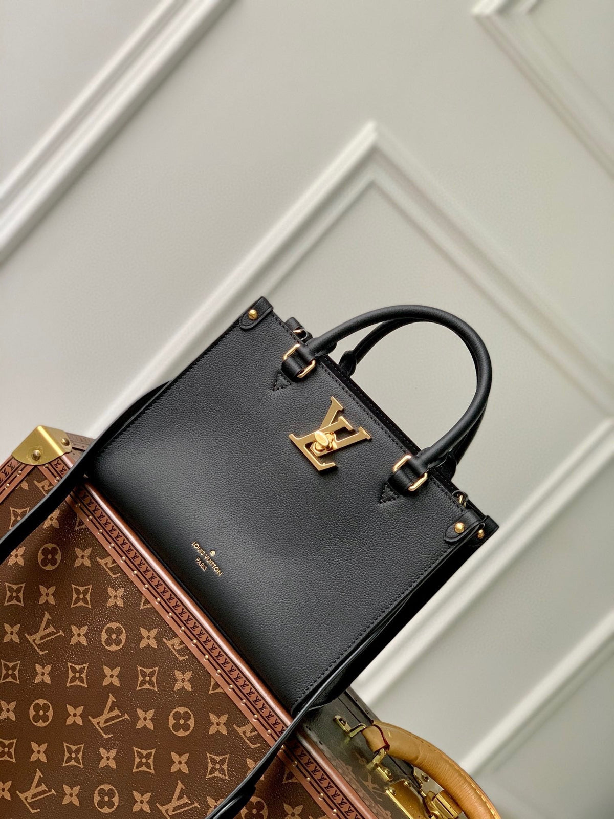 LV Lock&Go Bag Black Gold Cowhide 240844